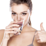 कब्जियतबाट छुटकारा पाउन खाली पेटमा नुनपानी