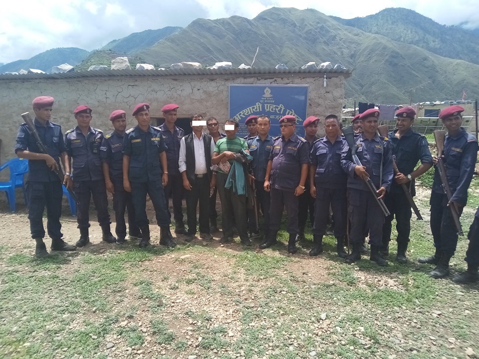 बाजुरामा बिप्लव समूहका २ जना कार्यकर्ता पक्राउ