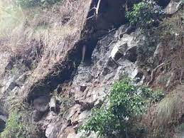 भीरबाट लडेर महिलाको मृत्यु