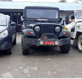 अनुमति नलिइ सञ्चालित १४ वटा भारतीय गाडी समातिए