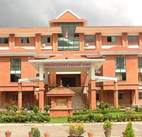 १२ हजार घुस लिएको आरोपमा बाँके जिल्ला अदालतका नासुविरुद्ध मुद्दा दायर