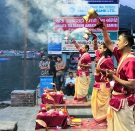 जनकपुरबाट सुरु भएको गंगा आरती फेवाताल पुग्यो