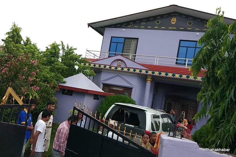 नेकपाका प्रमुख सचेतक ढकालको घरमा पेट्रोल बम प्रहार