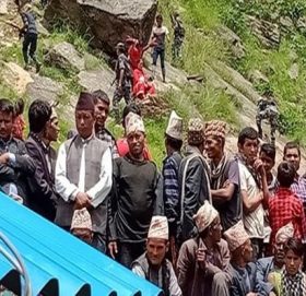 विप्लव समुहद्धारा मुख्यमन्त्री शाहीलाई लक्षित गरी बम विष्फोट