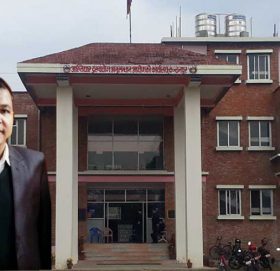 एक लाख ६६ हजार घुस सहित यातायात कार्यालय धनगढीका तीन जना कर्मचारी पक्राउ