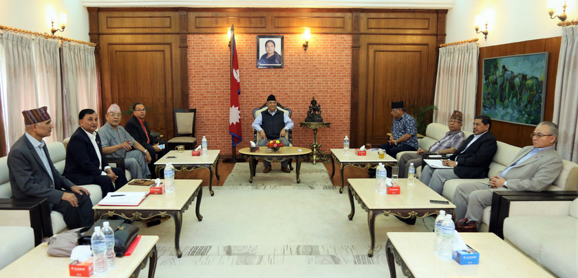 नेकपामा उथलपुथल : दुई बैठकका रणनीतिक निर्णयहरु जसले गर्दैछ शक्ति सन्तुलनमै फेरबदल !