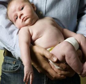 यस्तो देश जहाँ एक वर्षमा २२ जना पुरुष सुत्केरी भए