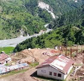 पानि चुहिने कोठामा बिरामीको उपचार