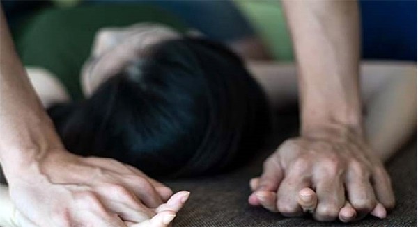 बाजुरामा बुवाले बलत्कार गरेकी १४ बर्षिया छोरीको ६ महिनाको गर्भ