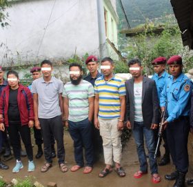 प्रहरीमाथी हातपात गर्ने ५ जनालाई सार्बजनिक मुद्धा, १० दिनको म्याद थप