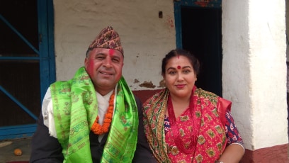 हास्य ब्यंग्य टेली सिरियल “कुरा मात्र भो” ले चर्चा कमाउदै ( २० अाैँ भाग भिडियो हेर्नुहोस् )