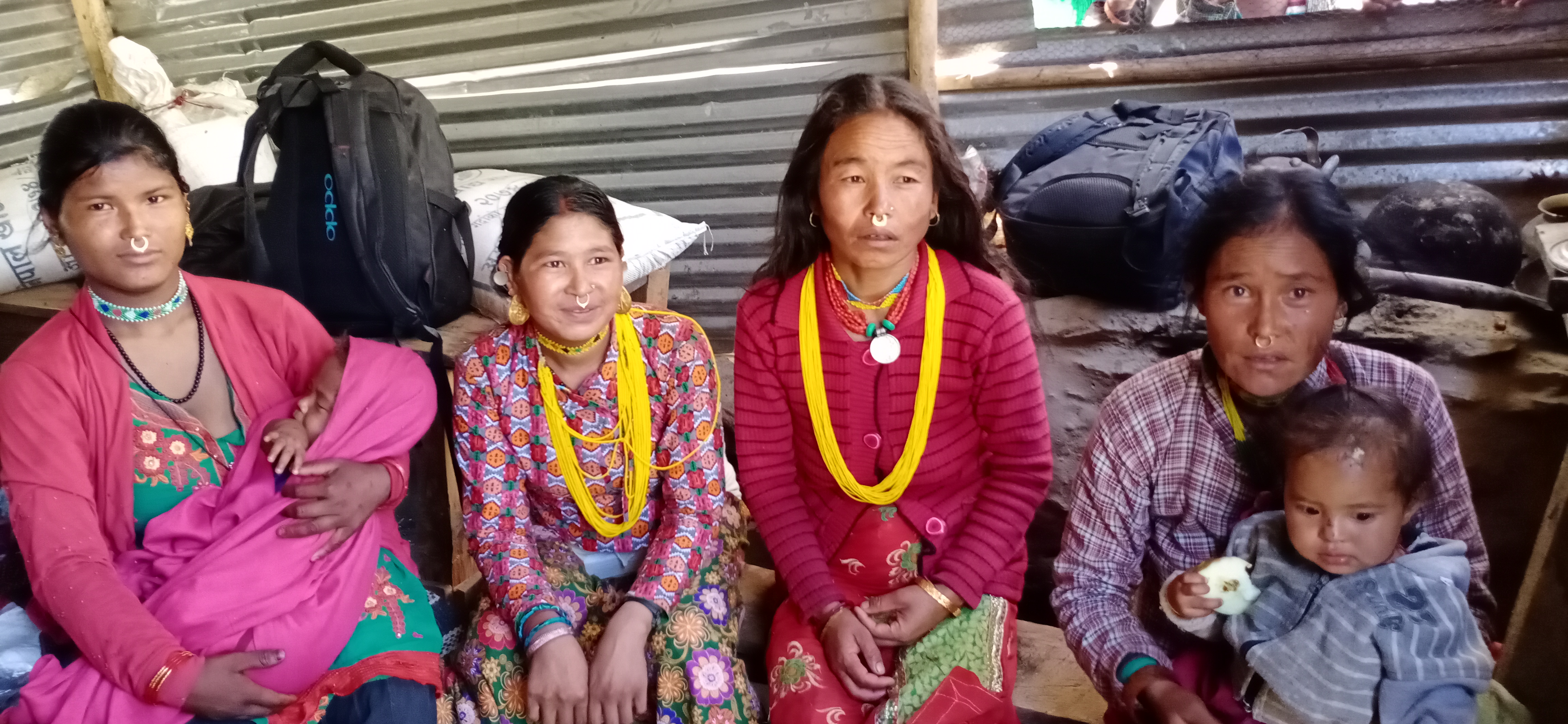 बाजुराको कवाडी अस्थायी डिपोमा तिन महिना देखी चामल अभाब