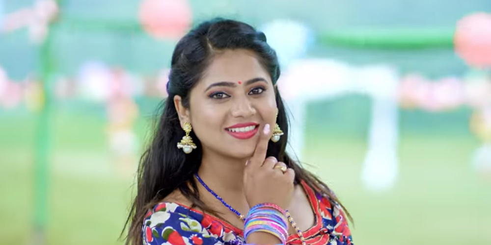 विष्णु माझीको गीतमा केकीको अभिनय (भिडियो)