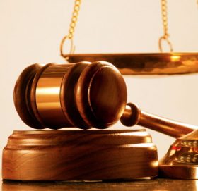 अध्यक्षद्वारा उपाध्यक्षसहित ५ जनाविरुद्ध मुद्दा