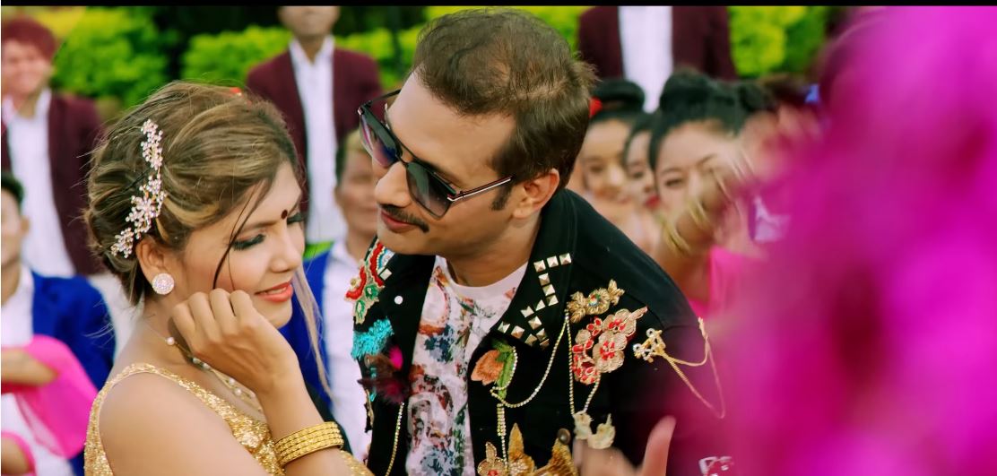 लोकदोहोरी गीतमा नायक निखिल उप्रेतीले अभिनय गरेको कला लम्सालको ‘धानको चामल’चर्चामा