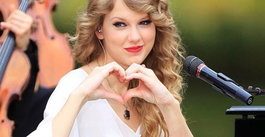 पप गायिका स्विफ्ट बनिन विश्वमै सर्वाधिक बढी कमाउने