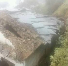 पहिराेले घर भत्कियाे