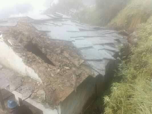 पहिराेले घर भत्कियाे