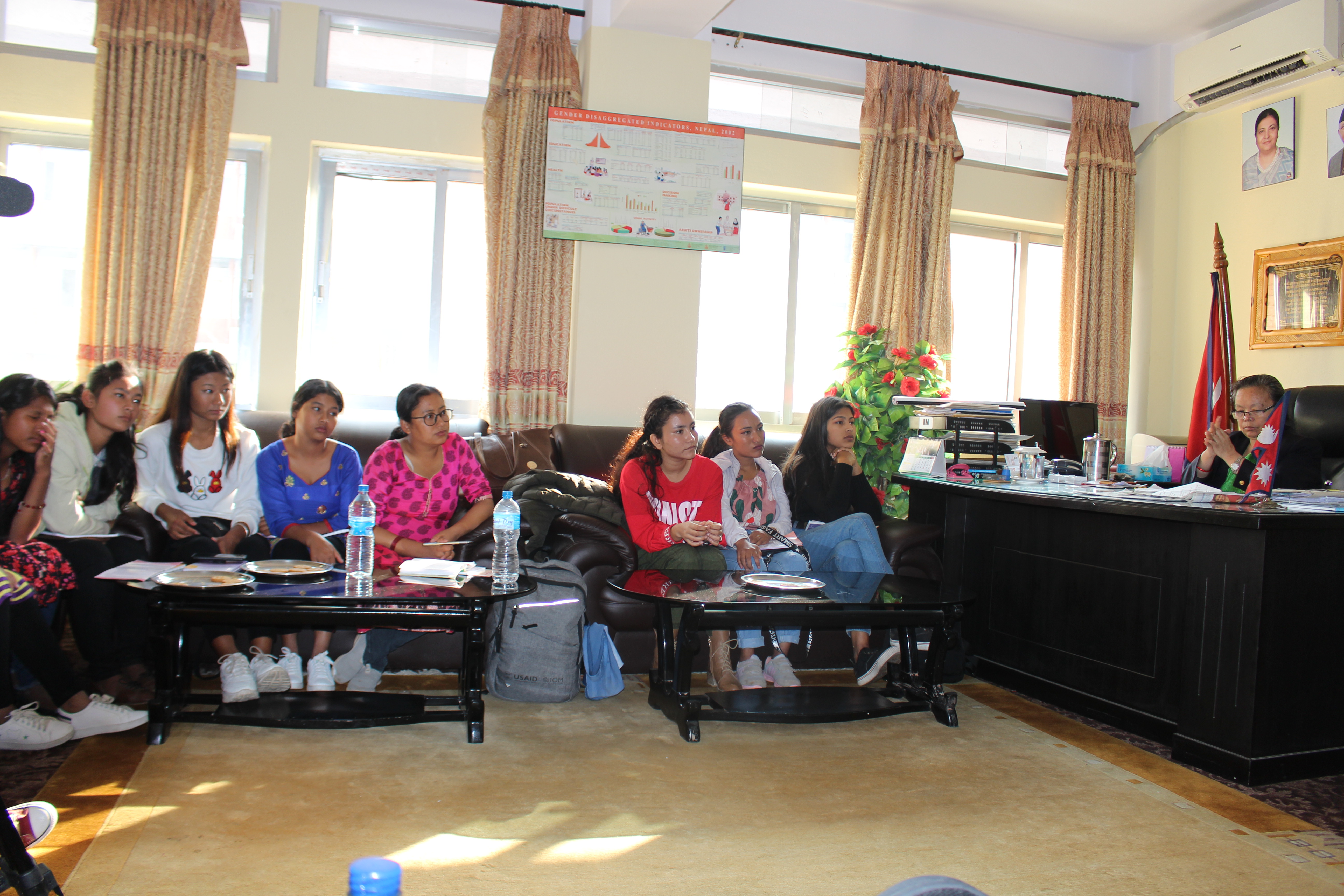 किशोरीलाई मन्त्री थापाको लिडरसिप टिप्स—भोलिको नेतृत्वका लागि तयार हुनुस