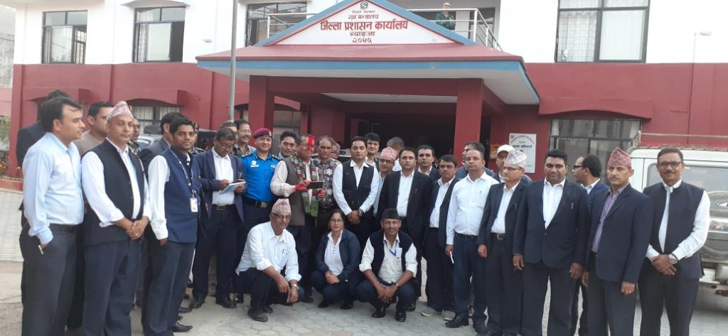 प्रमुख जिल्ला अधिकारी निरौलालाई विधाई