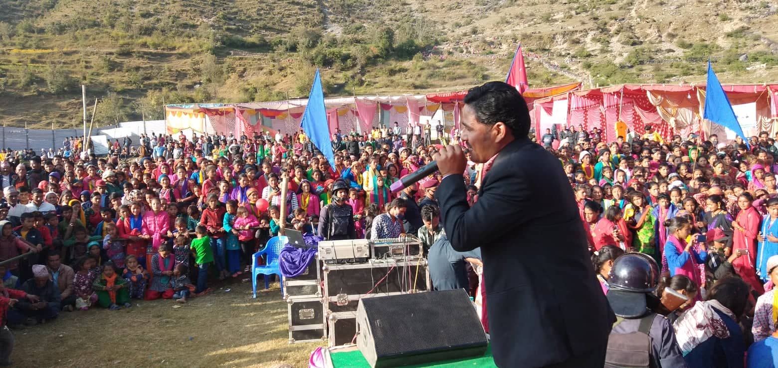 देउडा गितका स्वर सम्राट प्रकाश थापाले तताए छेडेदह महत्सव