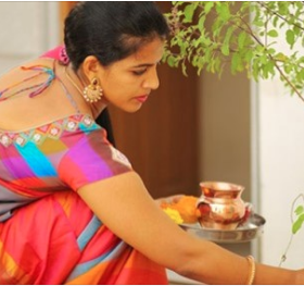 महिनावारी भएको बेला पुजापाठ गर्नेु,मन्दिर जानु हुन्छ कि हुँदैन?एक पल्ट अवस्य पढ्नुहोस भ्रम हटाउनुहोस