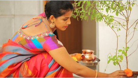 महिनावारी भएको बेला पुजापाठ गर्नेु,मन्दिर जानु हुन्छ कि हुँदैन?एक पल्ट अवस्य पढ्नुहोस भ्रम हटाउनुहोस