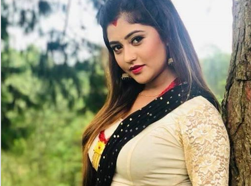 सुन्दरताले भरिएकी नेपाली नायीका