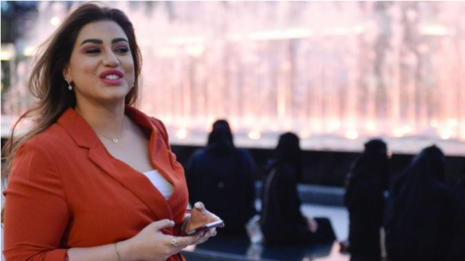 यी महिला जसलाई देखदा साउदी अरेबियाको कट्टरपन्थी समाजको सातो जान्छ