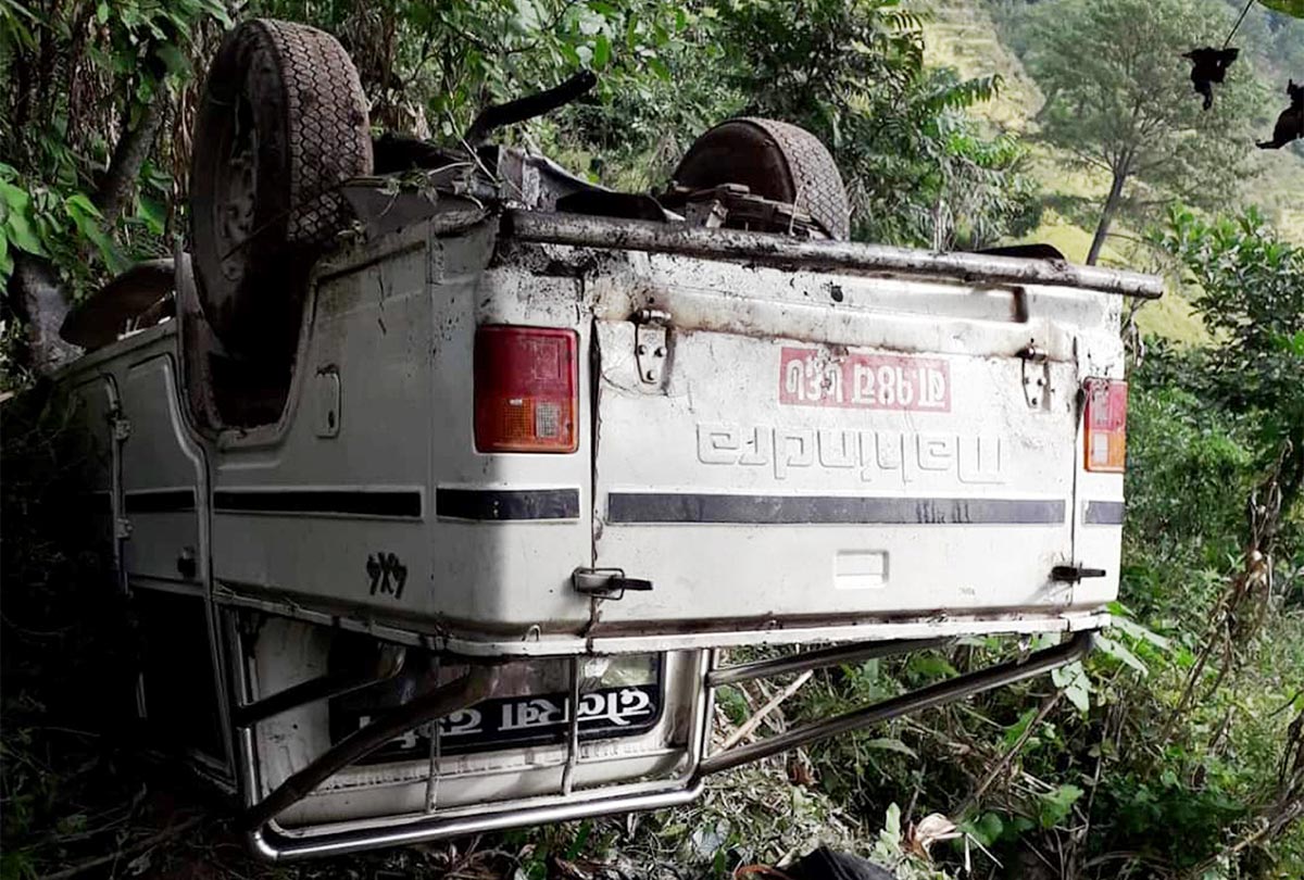 दोलखामा बोलेरो दुर्घटना एक बालिकाको मृत्यु, ५ घाइते
