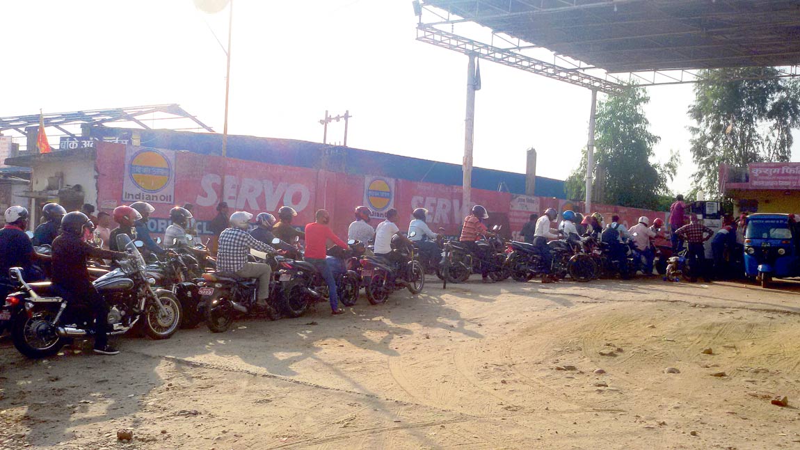 नेपालगन्जमा पेट्रोल अभाव