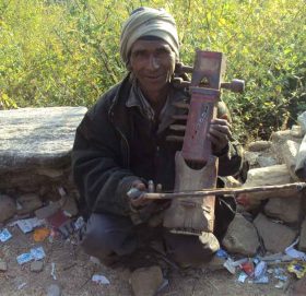 सारङ्गी नबज्दा दशै खल्लो