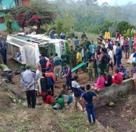 डोटीमा बस दुर्घटना, १० जना घाईते