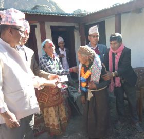 ९६ बर्षको उमेरमा गाँउमै नागरिकता