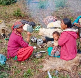 बाटोमै हुन्छ शिशुको मृत्यु