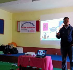 स्वास्थ्य सम्बन्धी संचारकर्मीहरुसंग अन्तरक्रिया