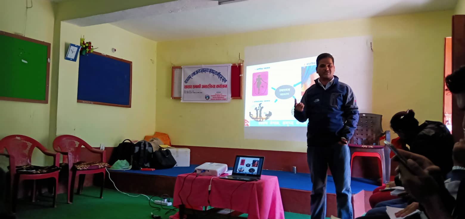 स्वास्थ्य सम्बन्धी संचारकर्मीहरुसंग अन्तरक्रिया