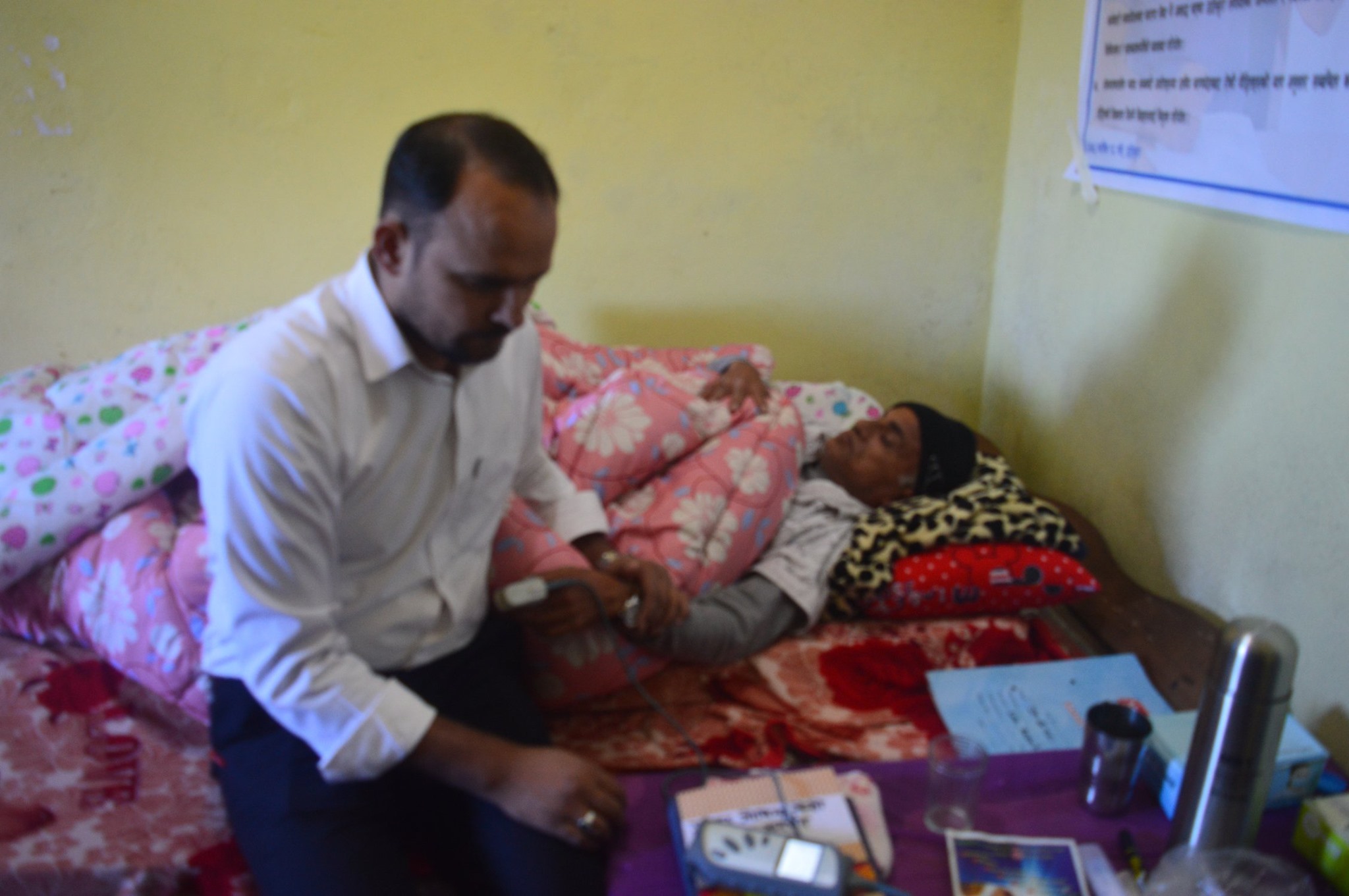 चिसोका कारण तेस्रो दिनमै थलिए सत्याग्रही डा. केसी