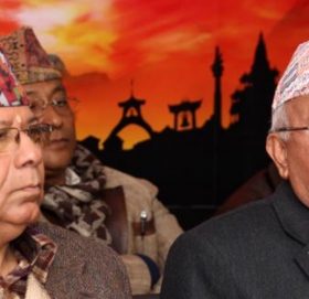 मन्त्रीपरिषद हेरफेरअघि ओली-नेपाल चार घण्टा वार्ता