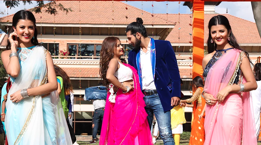 सुशिलसँगै ‘लभ डायरिज’मा प्रिन्सी र प्रिज्माको ‘छम छम छम’