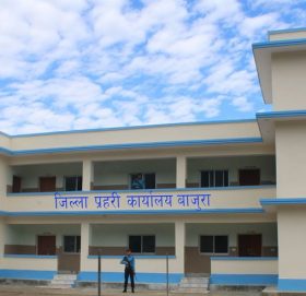 त्रिबेणीमा प्रहरीमाथि आक्रमण गर्ने ३ जना प्रक्राउ ४ जना फरार