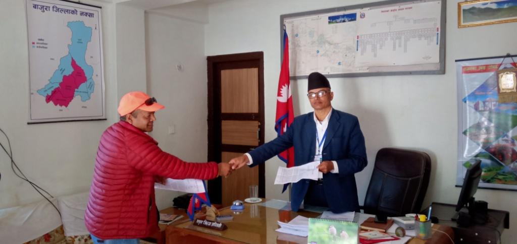 १९ बुँदे माग सहित निर्माण व्यससायीस संघको ज्ञापनपत्र बुझाए