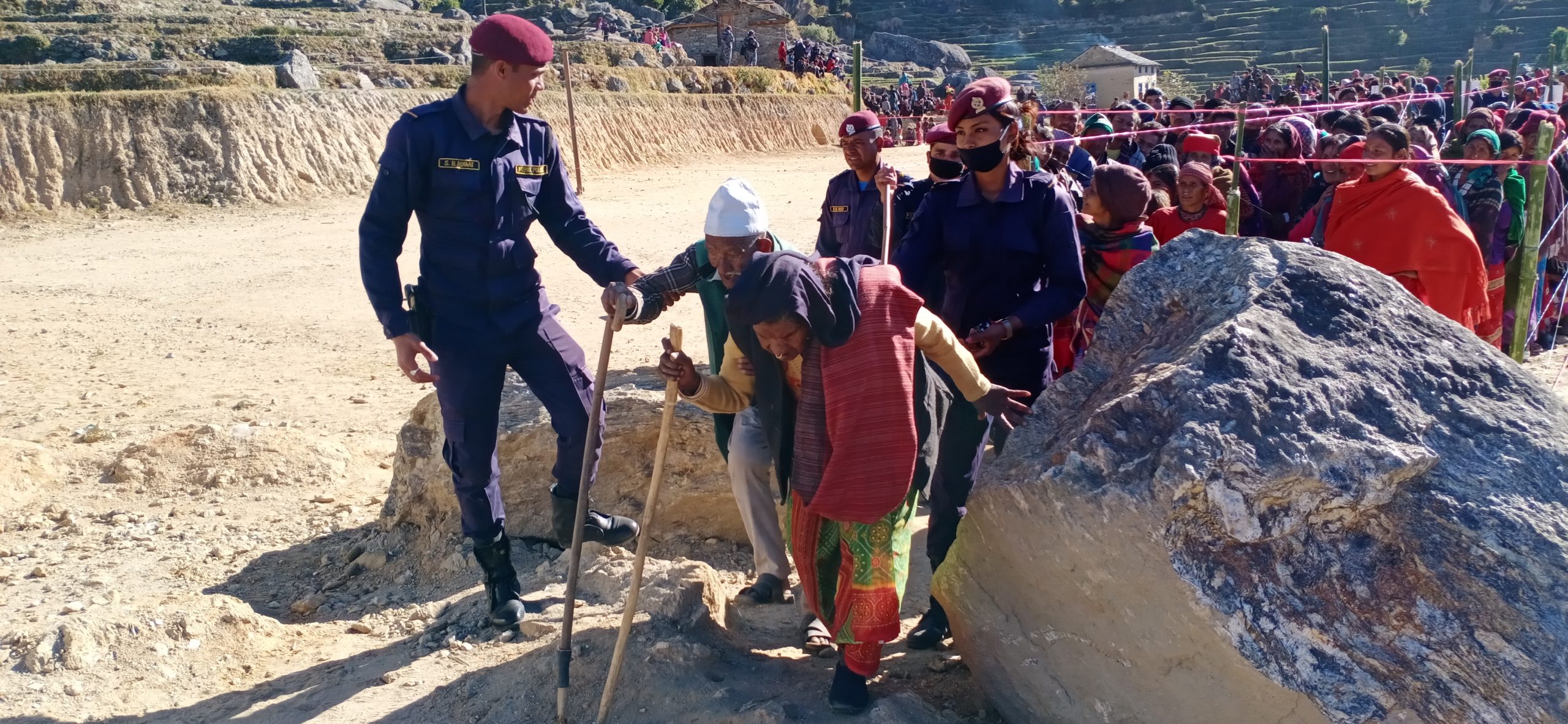 बाजुराको छतारामा शान्तिपुर्ण मतदान