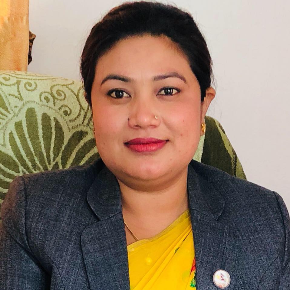 सांसद शान्ता चौधरीको गाडी दुर्घटना