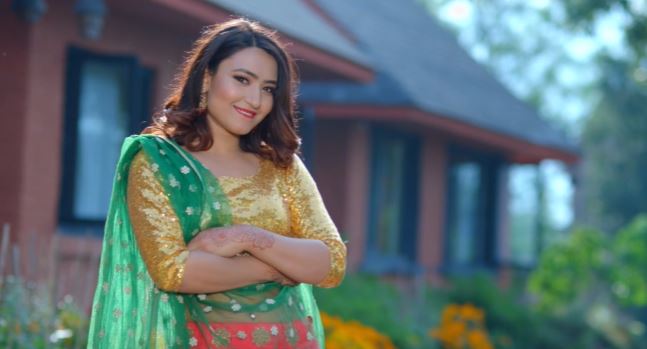 प्रचण्डकी नातिनी र टंकले ल्याए ‘चिटिक्कै परी बस’