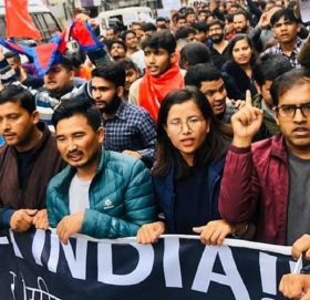 ‘गो ब्याक इन्डिया’ भन्दै सत्तारुढ दलकै विद्यार्थी सडकमा