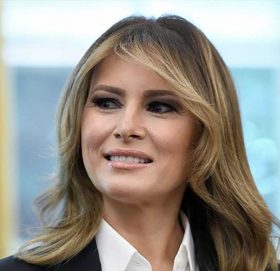 ट्रम्प पत्‍नी मेलानियाले भाषण गरिरहँदा विद्यार्थीहरुको ‘हुटिङ’