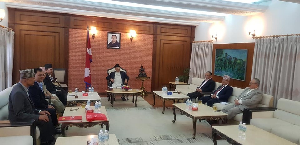 नेकपा सचिवालय बैठक बस्दै, प्रचण्डलाई कार्यकारी अध्यक्ष बनाउने सम्भावना