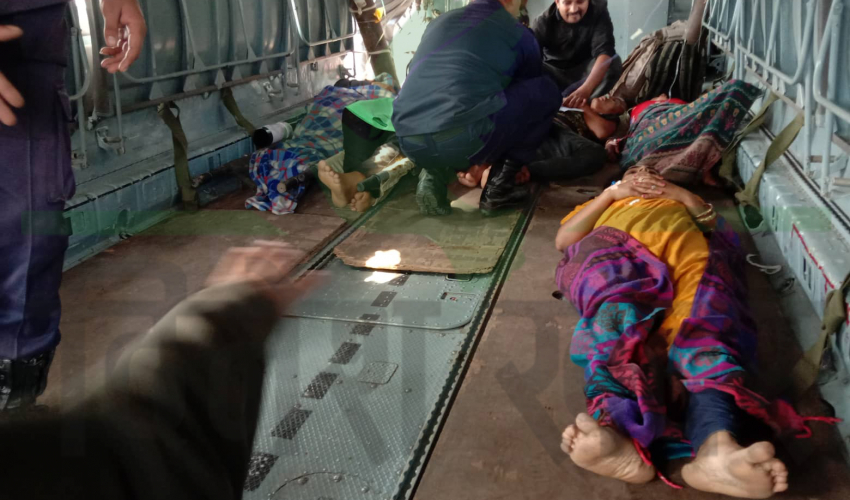 डोटी बस दुर्घटनाका नौ जना घाईतेलाई सेनाको हेलिकोप्टर मार्फत काठमाडौँ लगियो