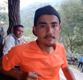 सुनकोशीमा बस दुर्घटना : यी हुन् सोनाम तामाङ जसले  “र्‍याफ्टिङ बोट लिएर सुनकोशीमा दुई मिनेटमै पुगेर धेरैको ज्यान बचाए”